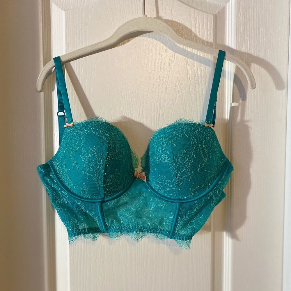 Victoria’s Secret bra